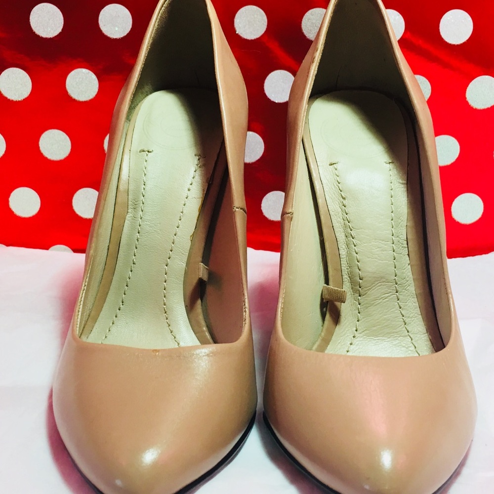 Zara Women’s Size 8 Beige 3’ Pumps